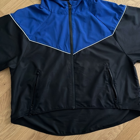 IVY PARK Blue and Black Jacket with Chevron Design - Picture 4 of 11